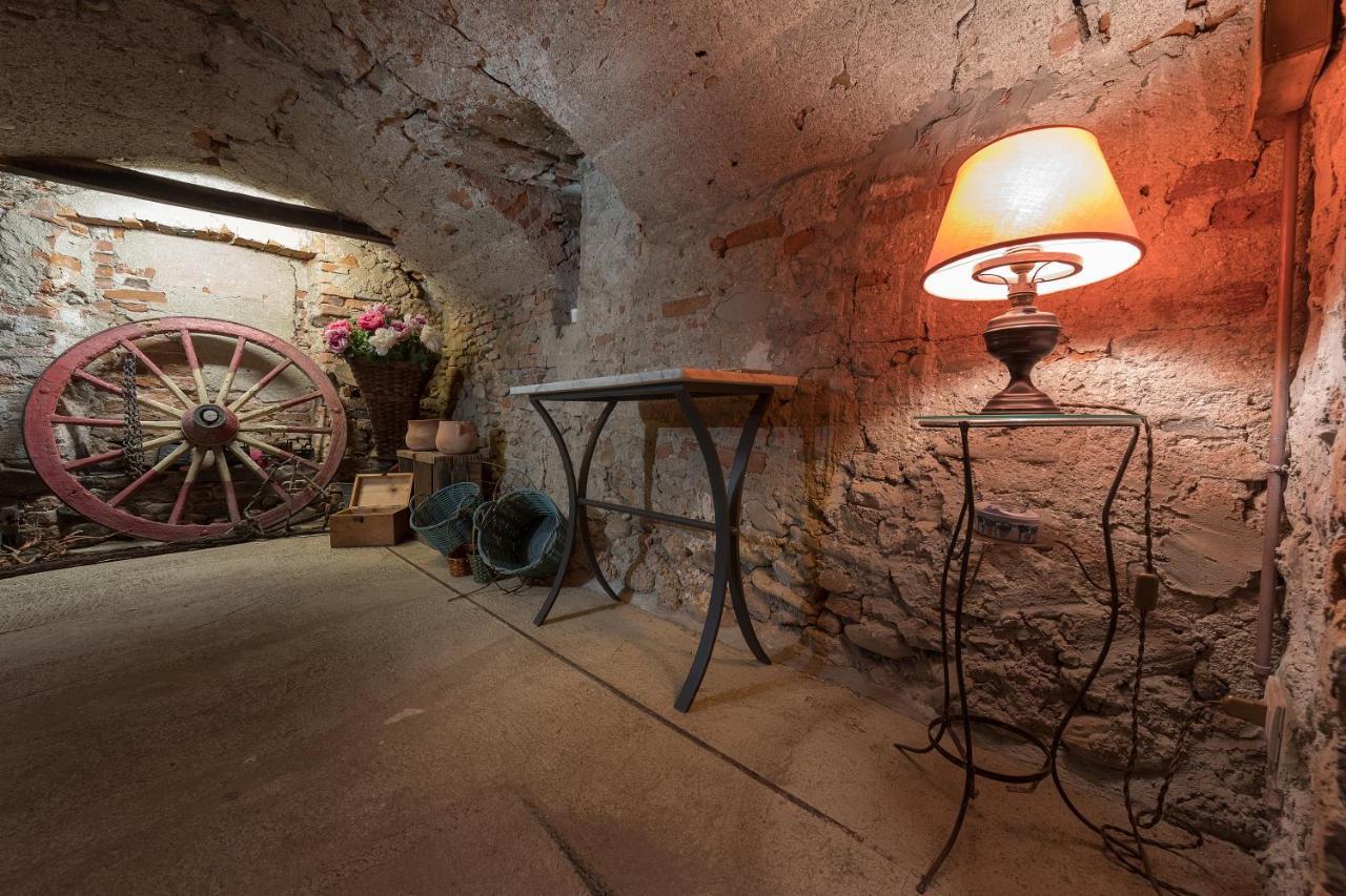 Le Case di Angelina - Langhe Loft&Suites Farigliano Buitenkant foto